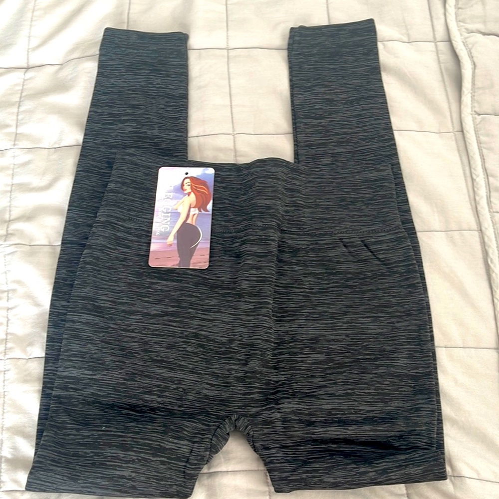 NWT. Grey Spandex